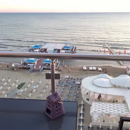 Cinco Beach