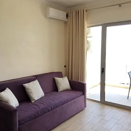 아파트 Cinco Beach