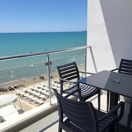 Cinco Beach